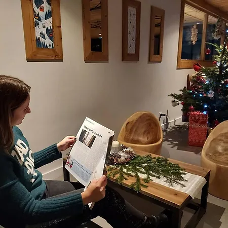 Superbe 3 Pieces Avec Piscine, Et Parking - Pied De Pistes ! - Fr-1-461a-8 * Bourg-Saint-Maurice